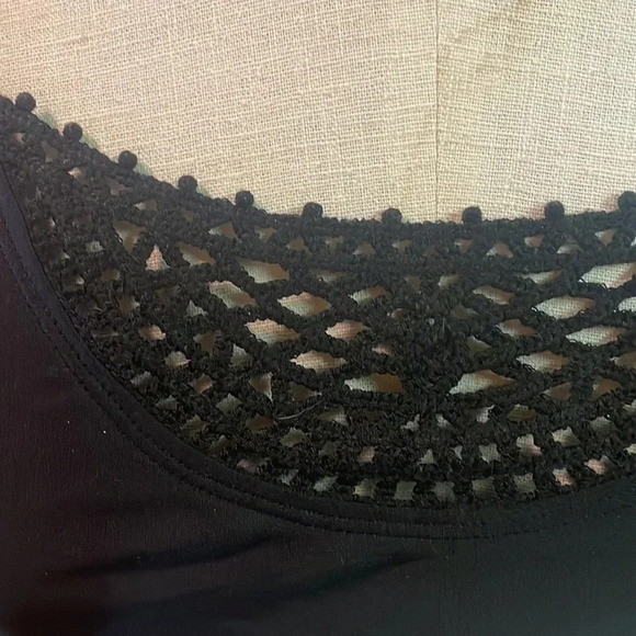 Black Swimsuit Top M‎ - Picture 2 of 5